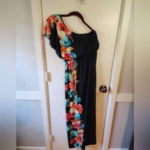 Charlotte Russe Black One Shoulder Floral Dress